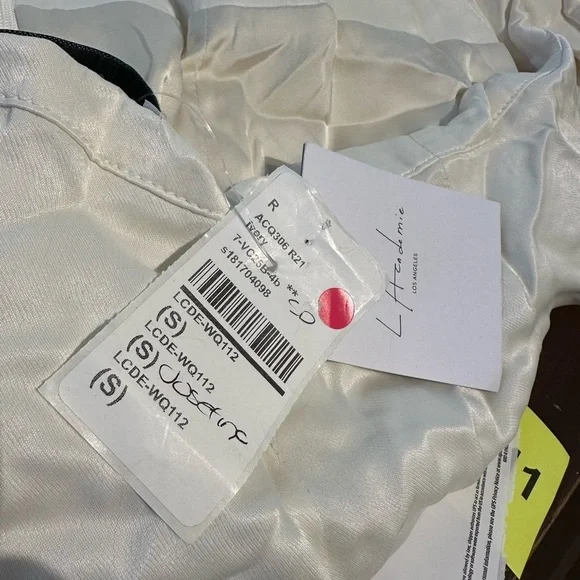 Cl#2 Brand new L’Acadamie Keely skirt in Ivory - Picture 8 of 8